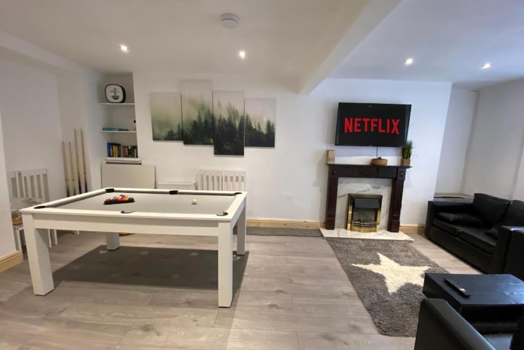 Holiday home Brynhyfryd